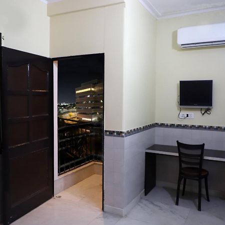 Hotel Traditional Inn Нью-Дели Экстерьер фото