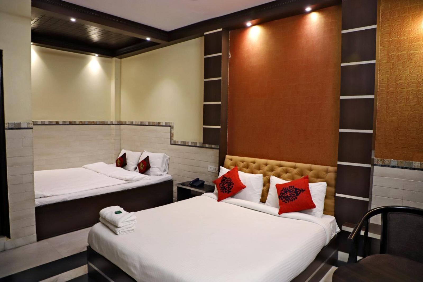 Hotel Traditional Inn Нью-Дели Экстерьер фото